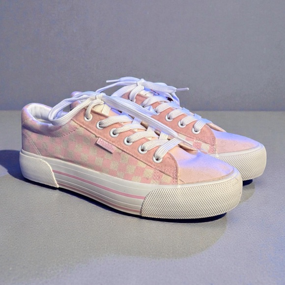 Mudd Shoes - Mudd Poppy pink and white checkered canvas sneakers